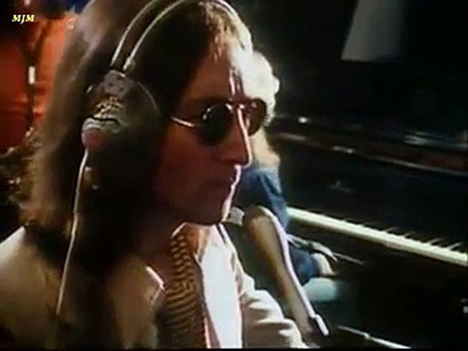 Stand by me John Lennon video Dailymotion