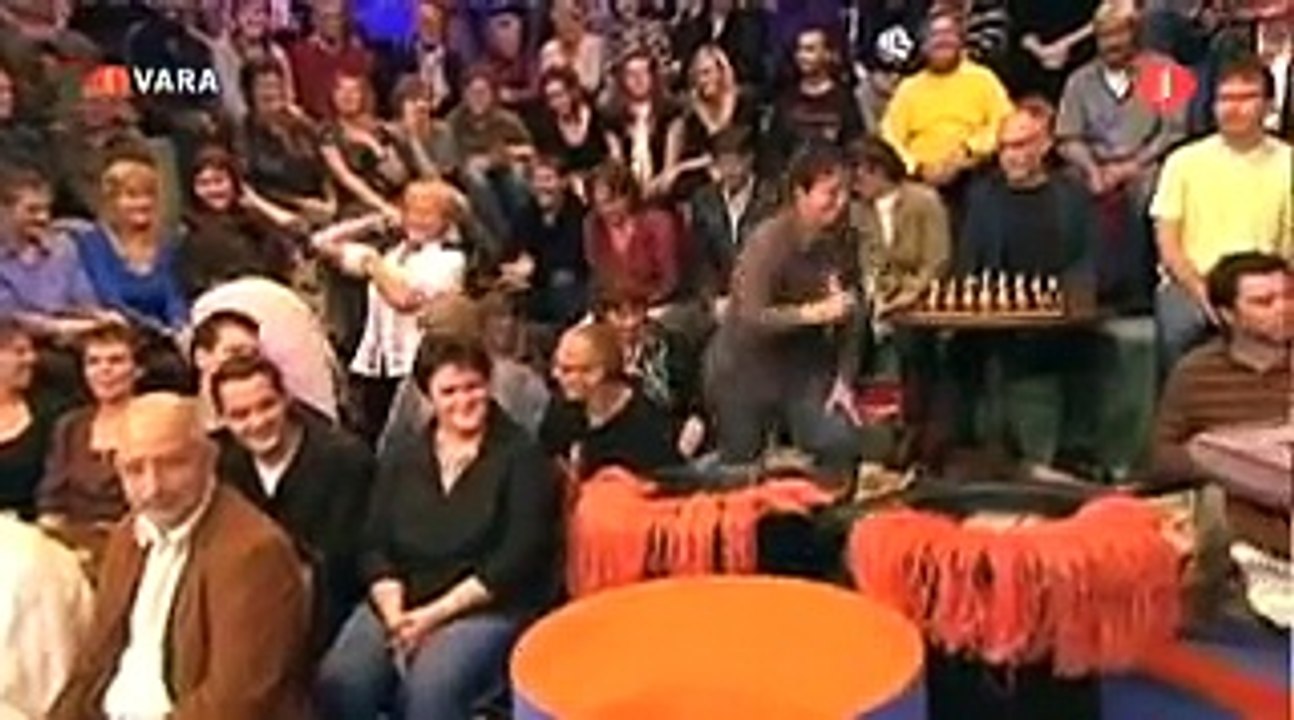 Mooi! Weer De Leeuw - Paul Staat Naakt Model - Video Dailymotion