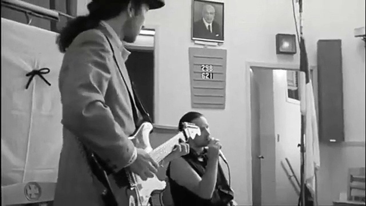 U2 Still Haven´t Found What I´m Looking For /live/ ( Rattle And Hum