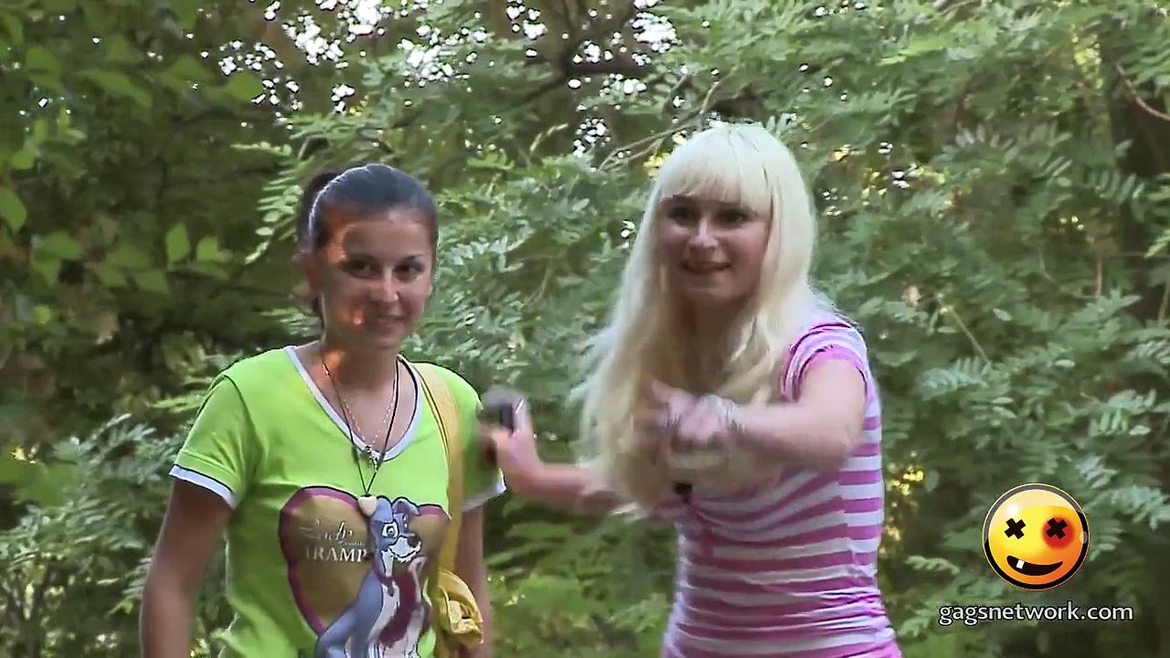 Sexy Lady Having Fun In The Bushes - Dailymotion Video