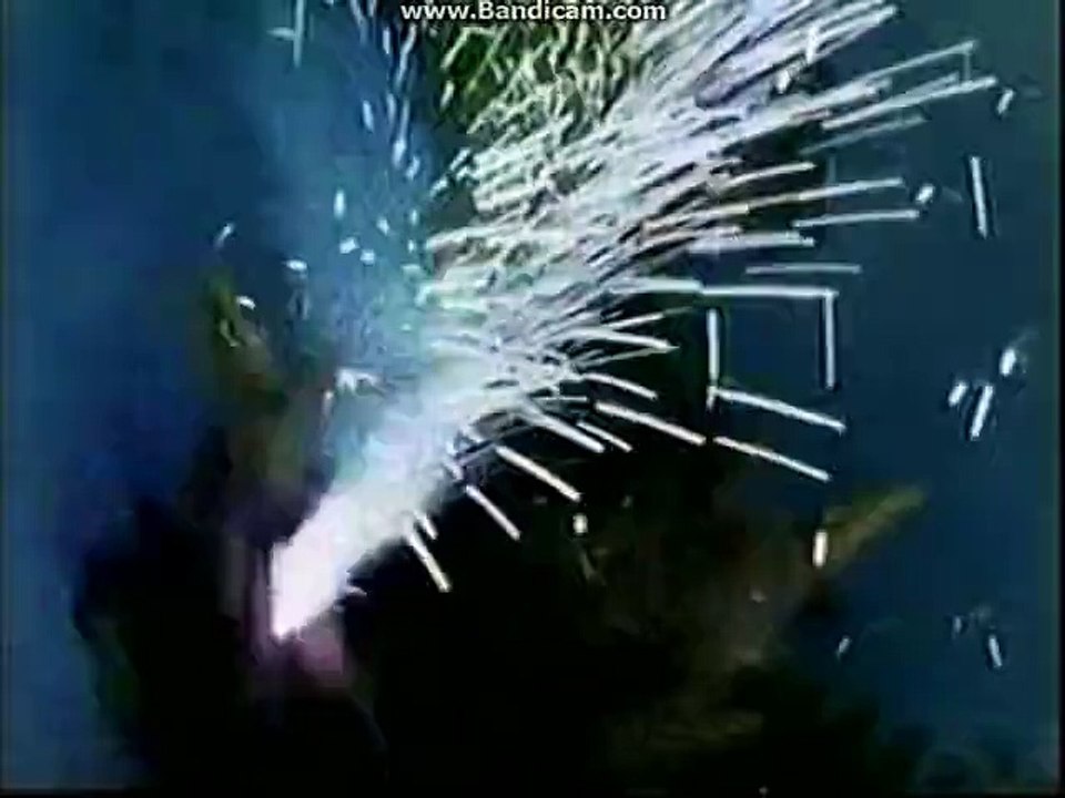 Zone Fighter vs Red Spark video Dailymotion
