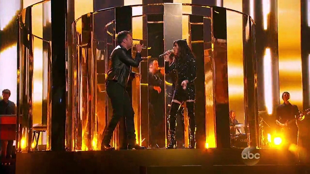 2015 AMA "Home Alone Tonight" Luke Bryan (feat. Karen Fairchild