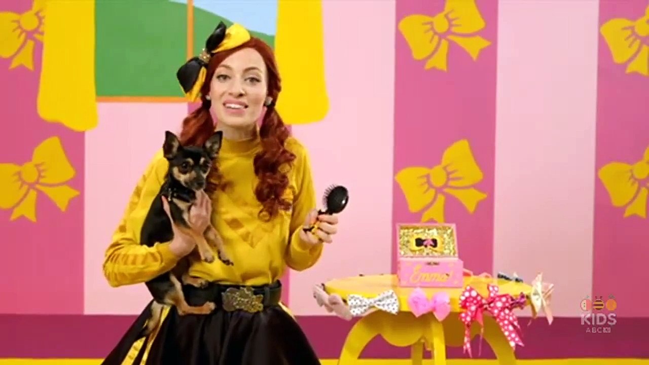 Emma! brush your pets hair 動画 Dailymotion