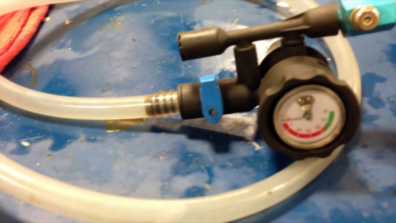 Using the AirLift cooling system refilling tool for radiator service