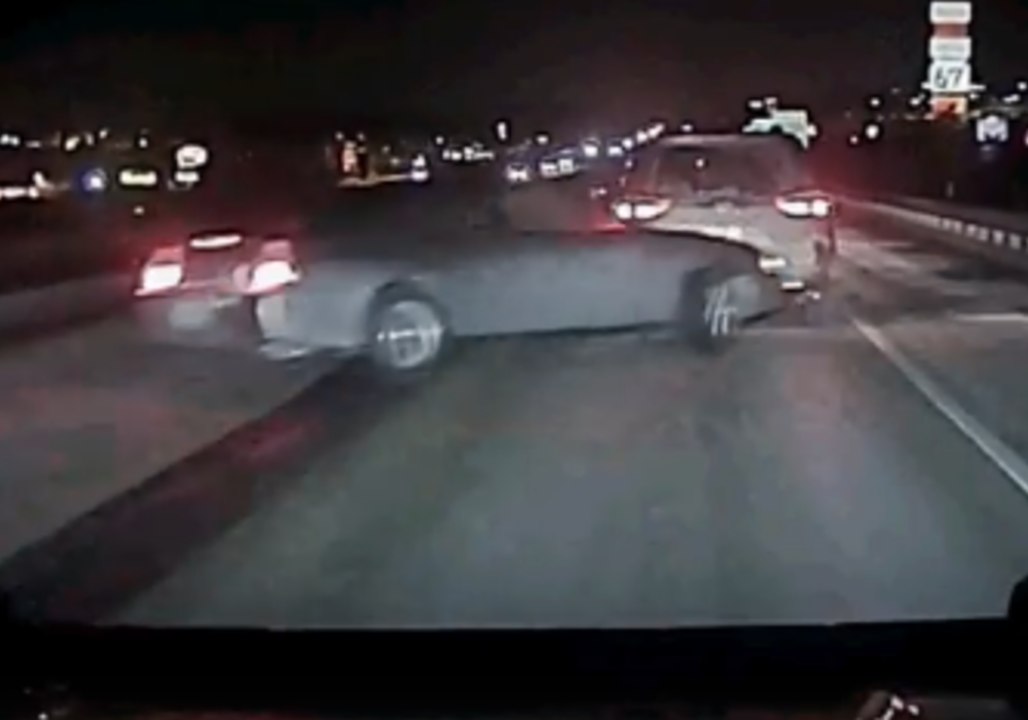 Dramatic Dashcam Footage Shows Car Crash on Slippery Road in Delafield video Dailymotion
