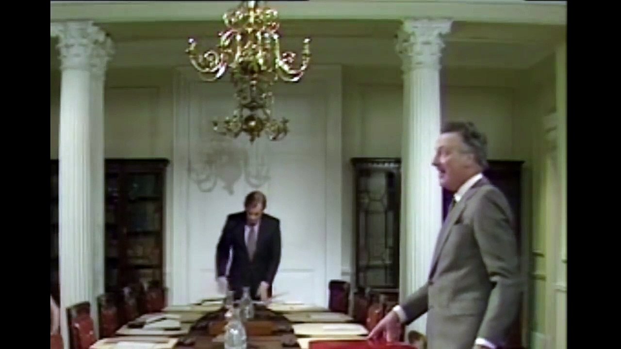 Yes Prime Minister S02E08 The Tangled Web video Dailymotion
