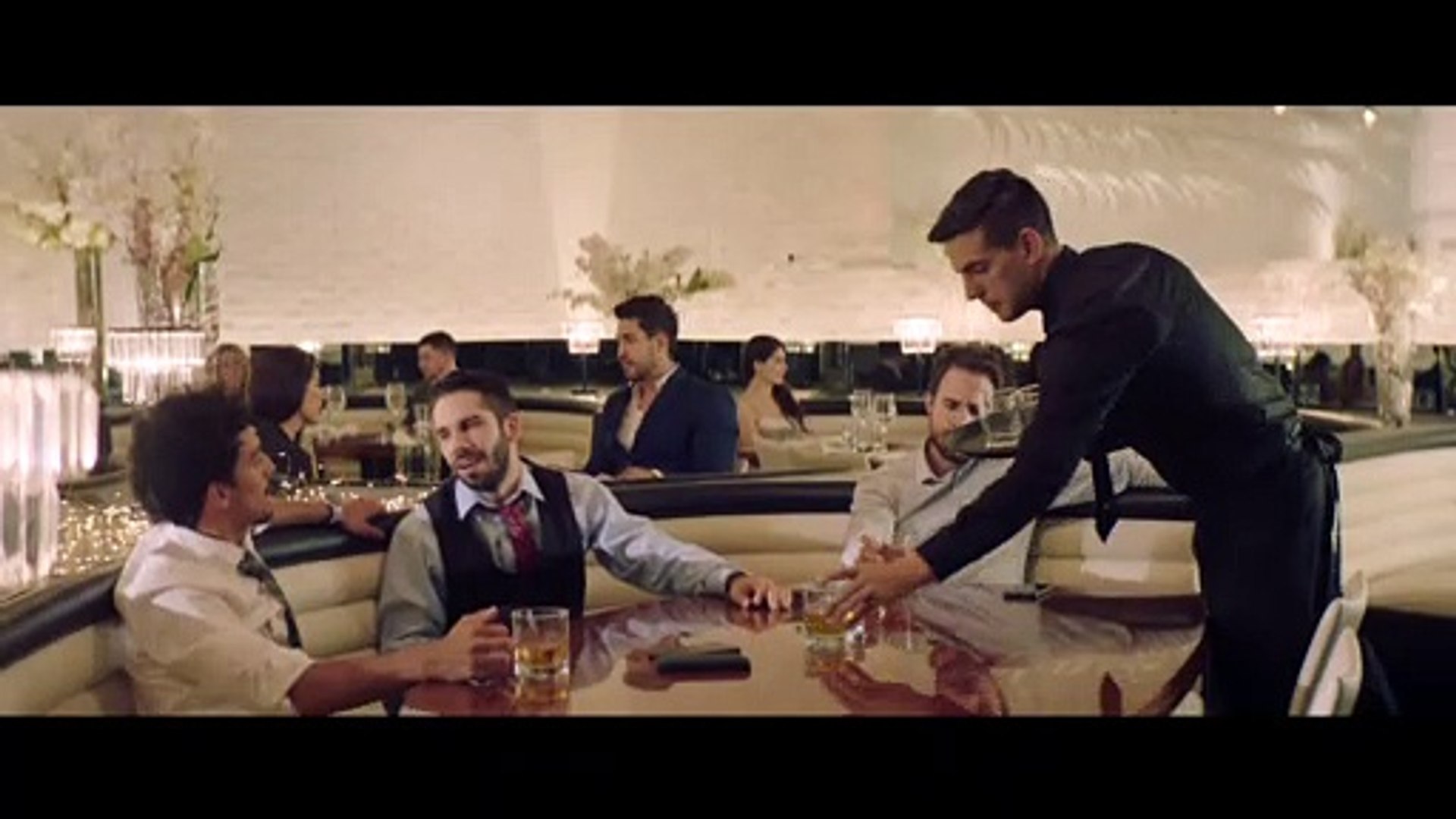 El mesero hd / ver el mesero pelicula completa en espanol y latino gratis online full hd.the plot revolves around rodrigo sada a young waiter, who wants to be a millionaire to lead the life of luxury and sophistication he sees in the clients of the restaurant where he works. El Mesero Pelicula Video Dailymotion
