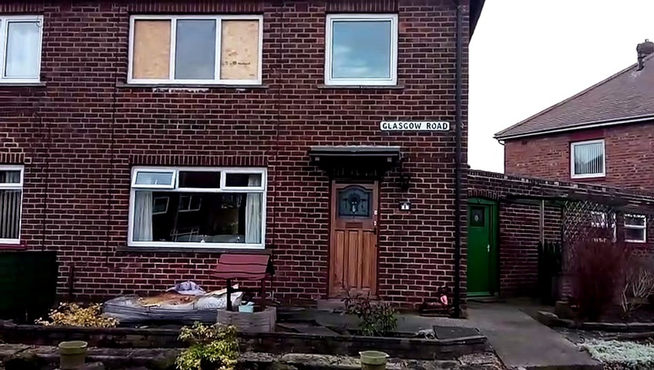 Aftermath of a fire at a home in Glasgow Road, Jarrow video Dailymotion