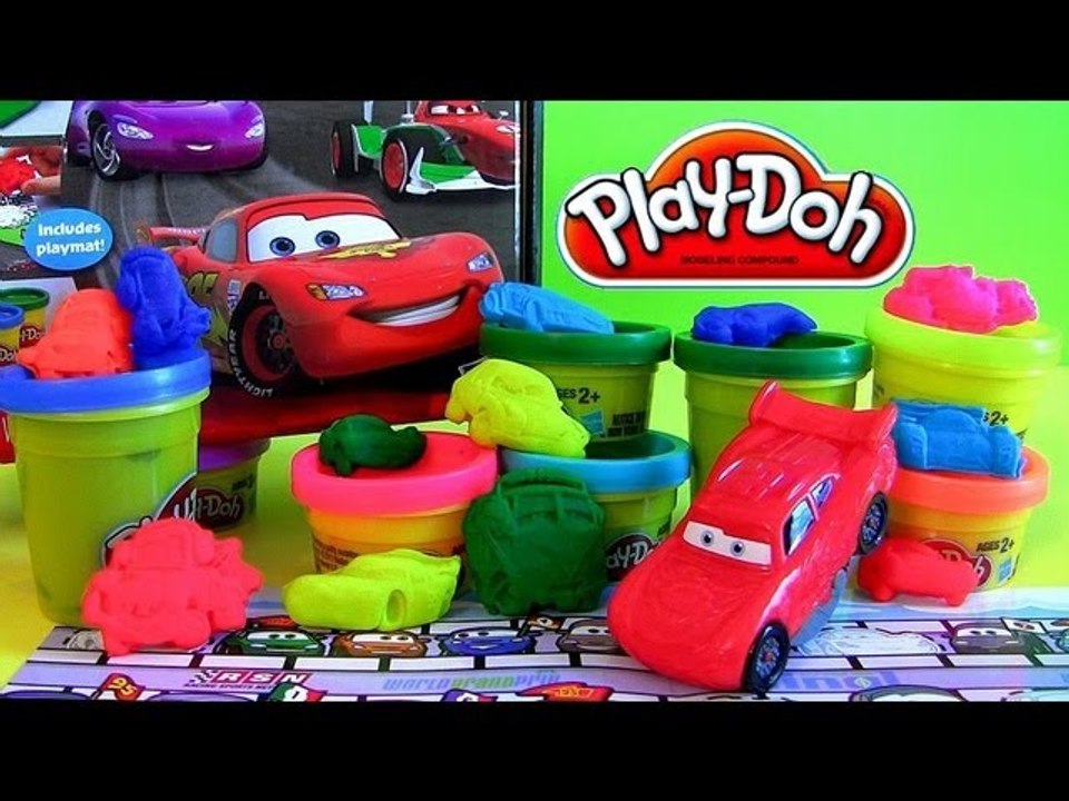 Cars 2 Play Doh Mold Build Lightning McQueen Car Luigi Guido, Mater