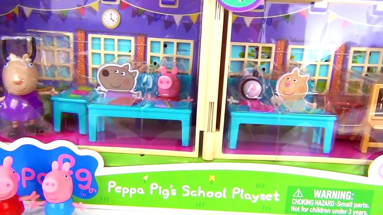 Nat And Essie Playfully Unbox Peppa Pig'S School Classroom Set video
