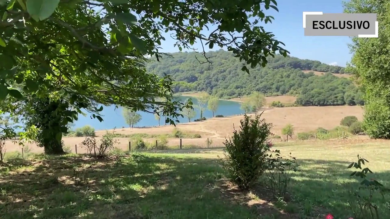 Il rave sul lago di mezzano che nessuno riesce a fermare. Lago di Mezzano, l'oasi violata: le immagini esclusive del ...