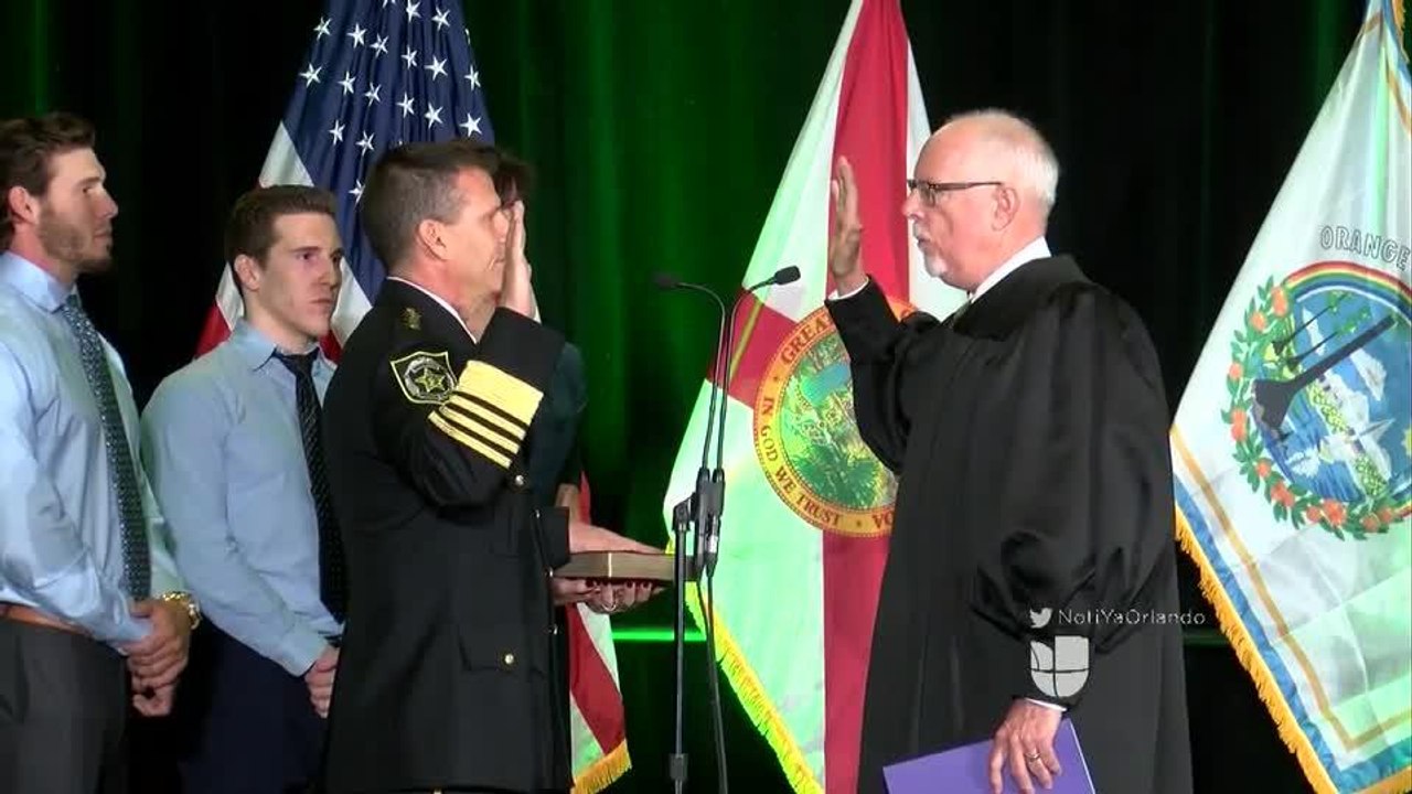 Jerry Demings juramenta como el nuevo alcalde de Orlando Vídeo