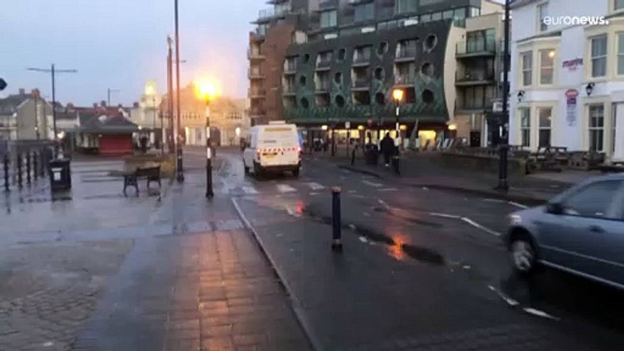 Tempestade Eunice atravessa a Europa Alerta vermelho no Reino Unido