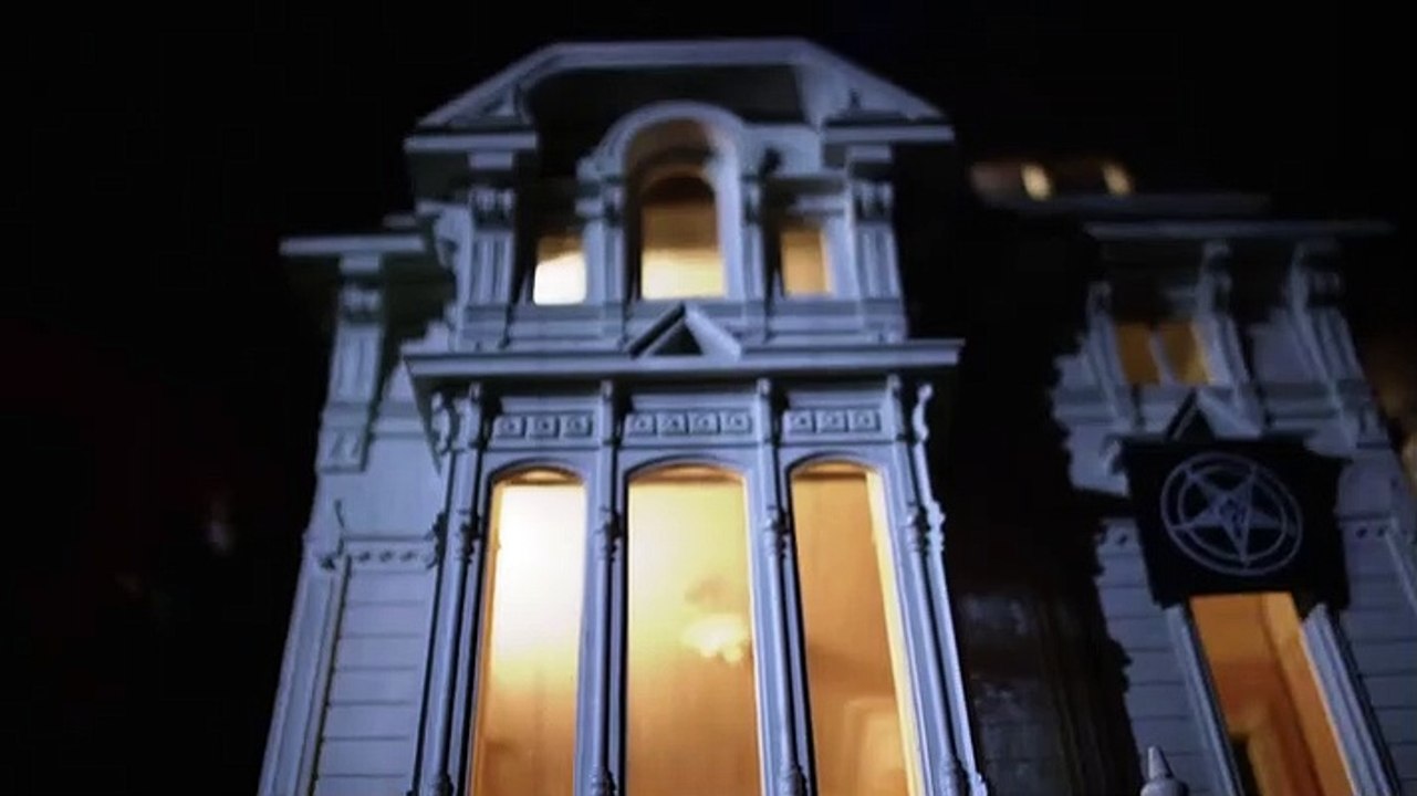 The Haunted Museum Se1 Ep01 Dollhouse of the Damned HD Watch HD