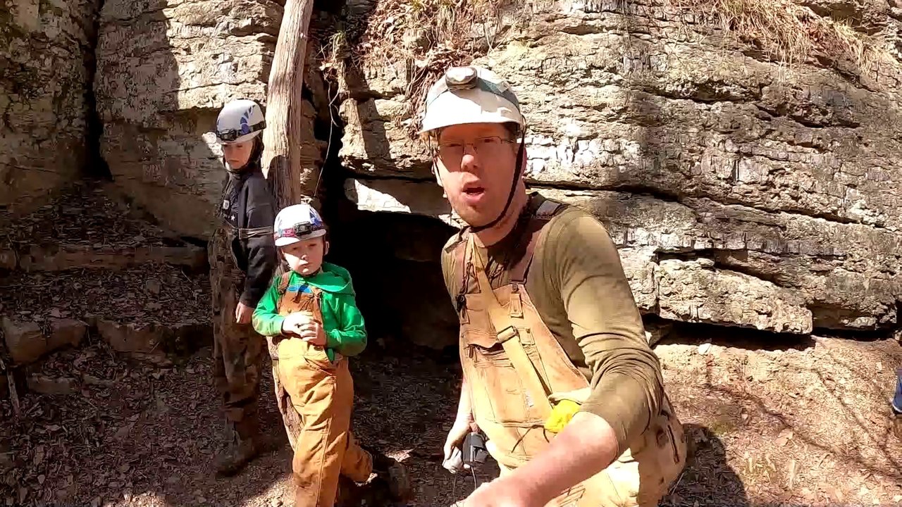 Extreme Claustrophobia Camping & Cave Adventure video Dailymotion