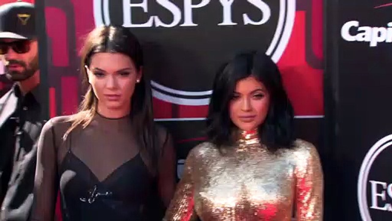 Kendall Jenner Slams Kylie Jenner & Corey Gamble After KUWTK Feud