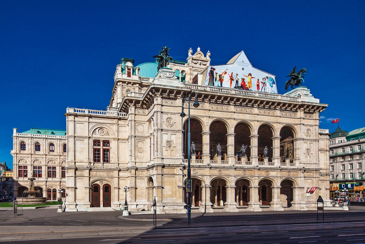 Walking guide to Vienna's famed Ringstrasse International Traveller