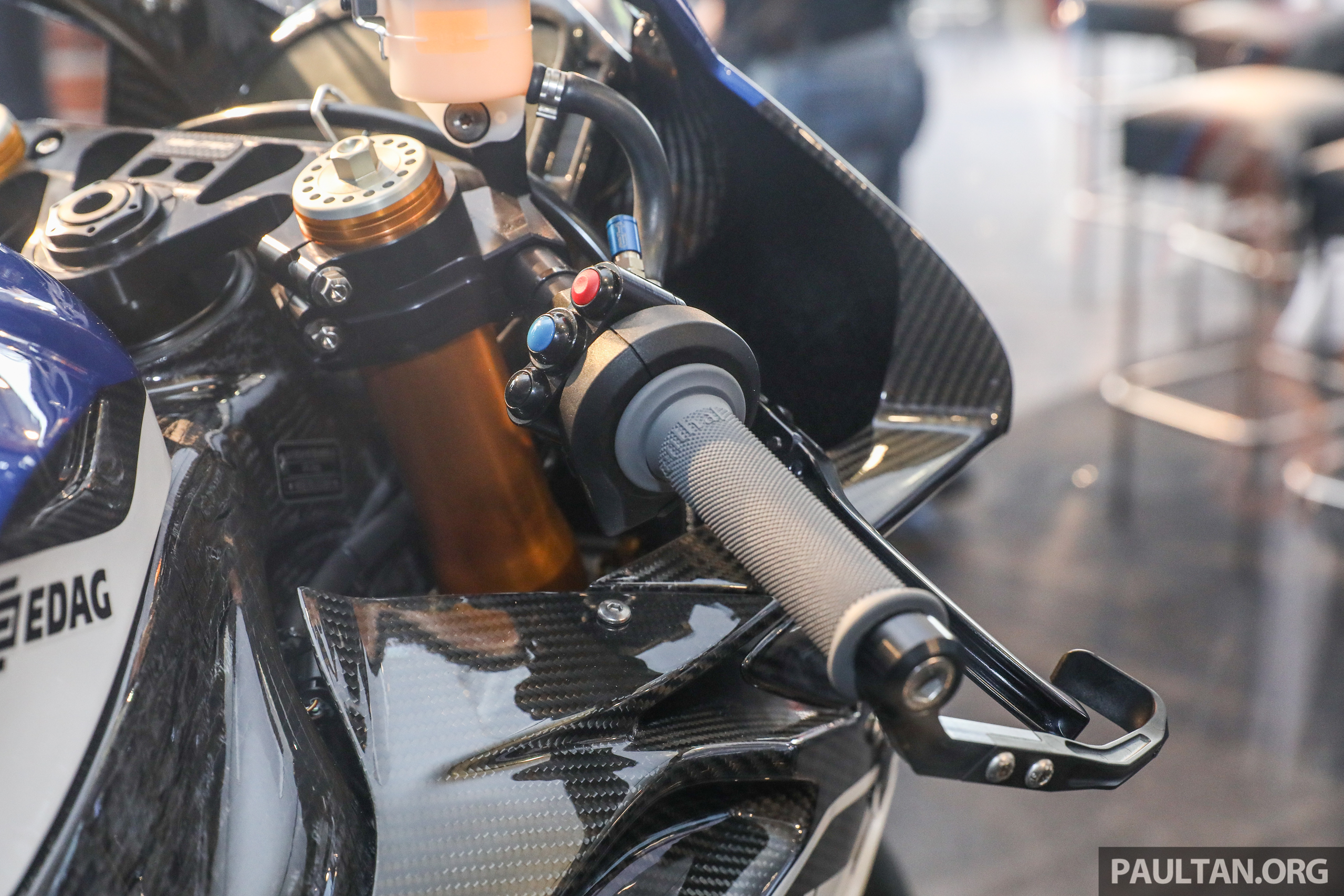 BMW HP4 Race now in M’sia; 215 hp, 120 Nm, RM521k BMW HP4 RACE25