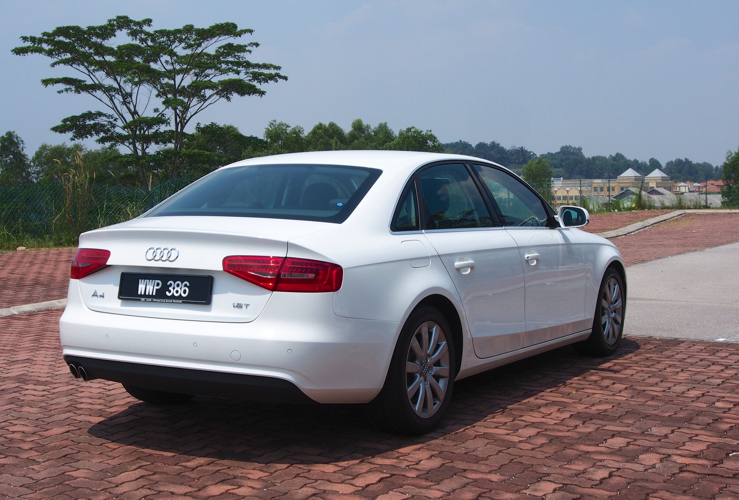 Audi A4 1.8 TFSI review the B8 gets more efficient P8100045 Paul Tan