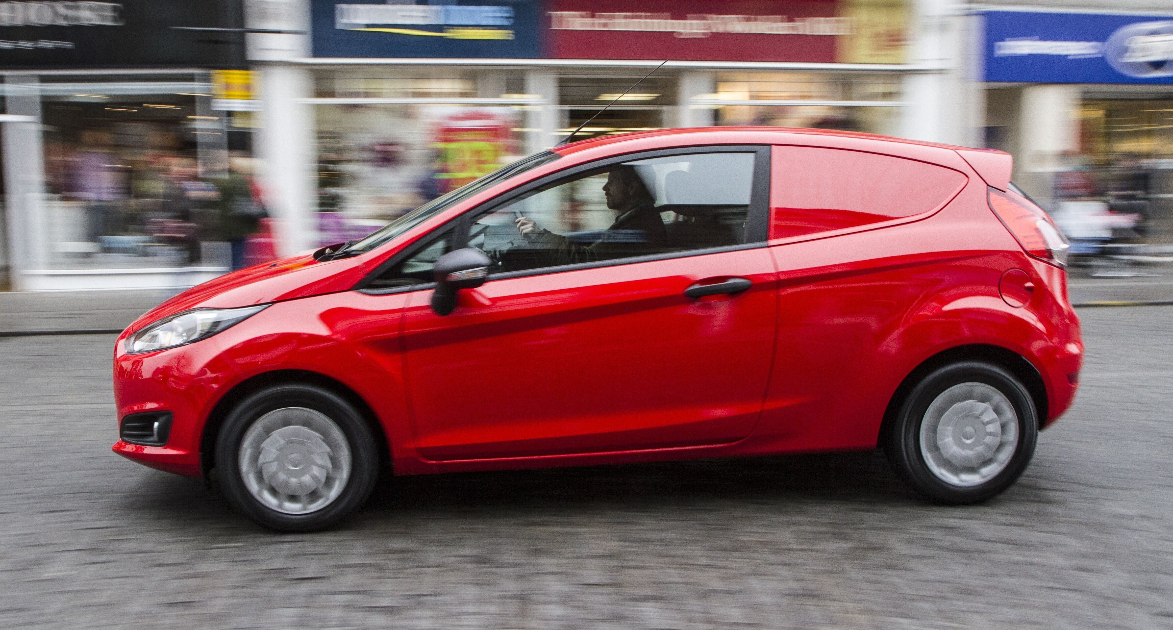 Ford Fiesta Van facelift goes the cargo route ffvan 3 Paul Tan's