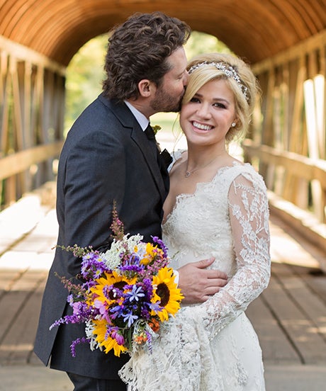 Kelly Clarkson Married Brandon Blackstock - Weddings (460 x 552 Pixel)