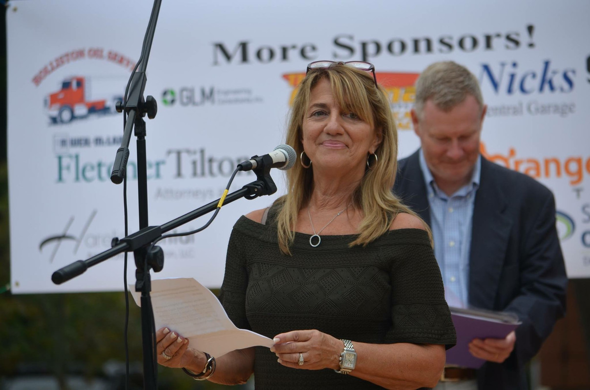 Buy or sell home in Holliston