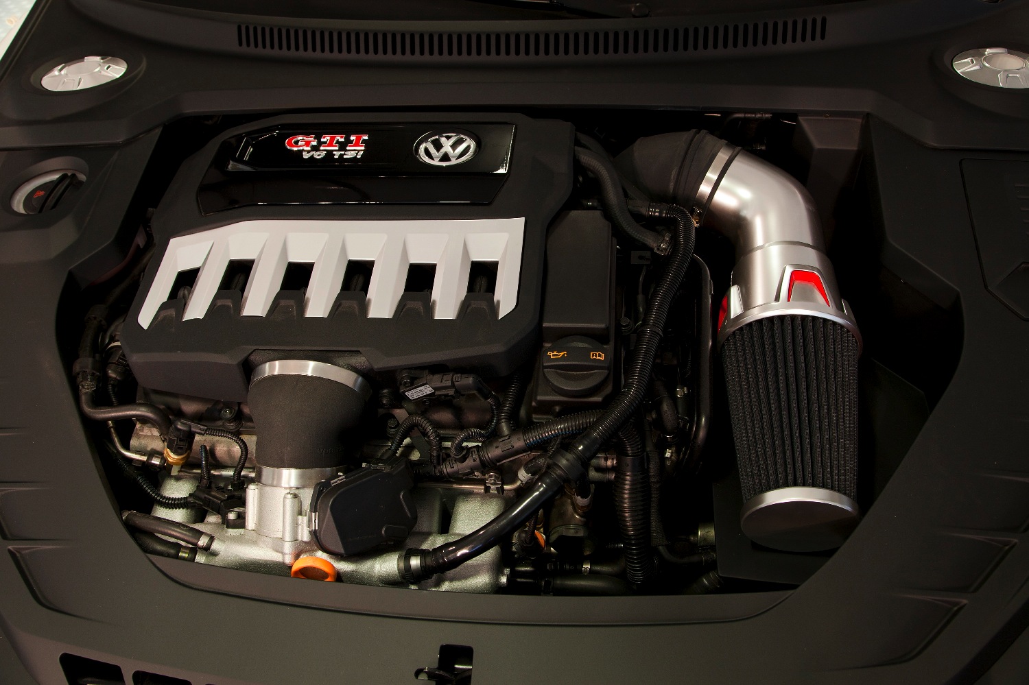 VW Showcases 'Design Vision GTI' Concept with Turbocharged V6 TSI