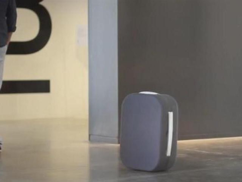 Hop!, the Suitcase That Follows You video Dailymotion