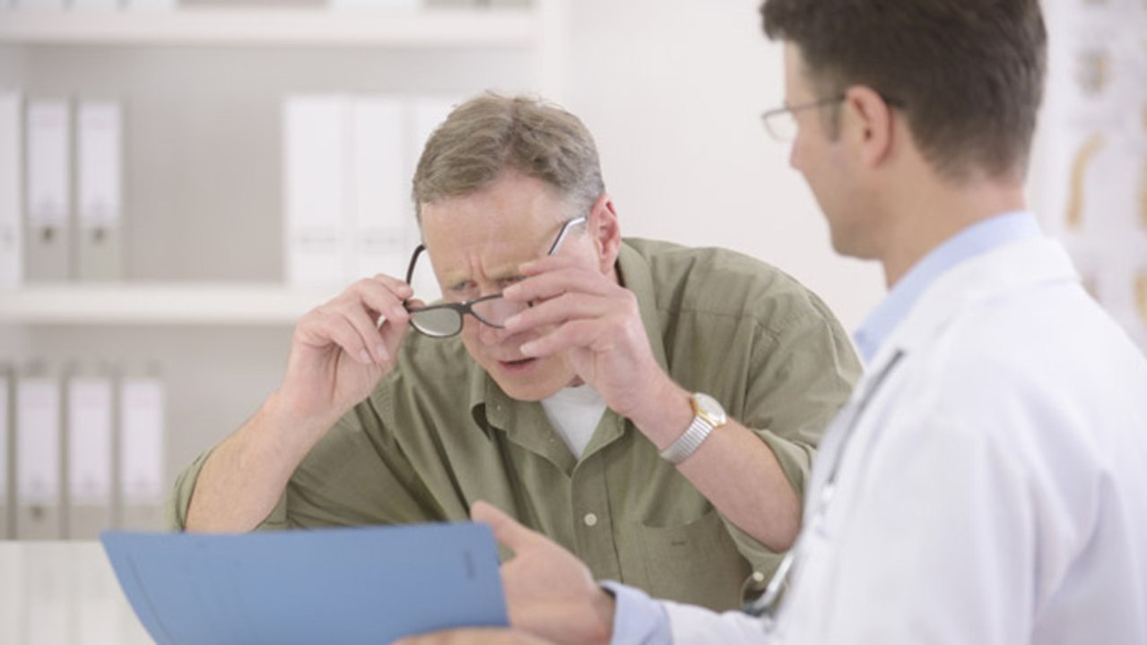 How is macular degeneration treated? video Dailymotion