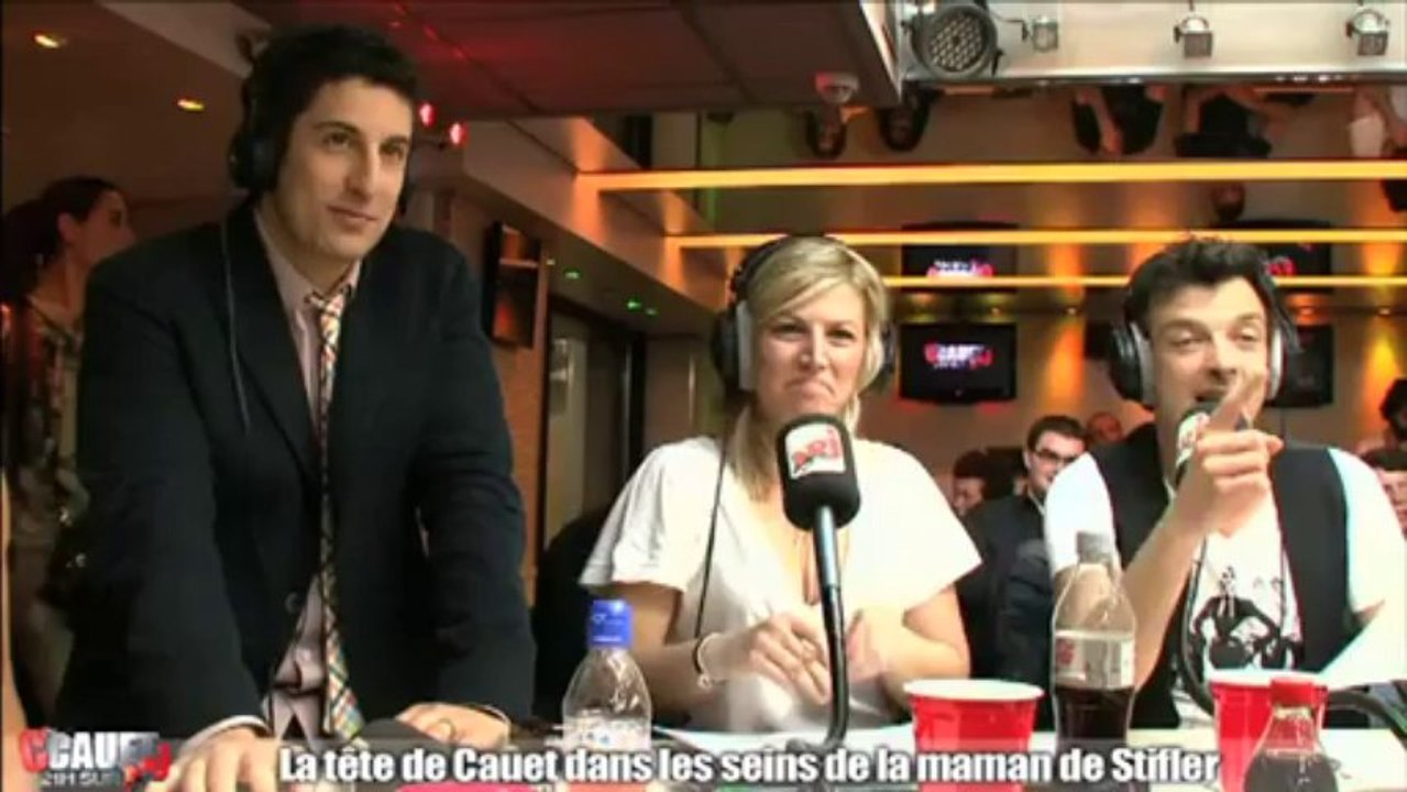 La tête dans les seins de Maman Stifler C'Cauet sur NRJ Vidéo