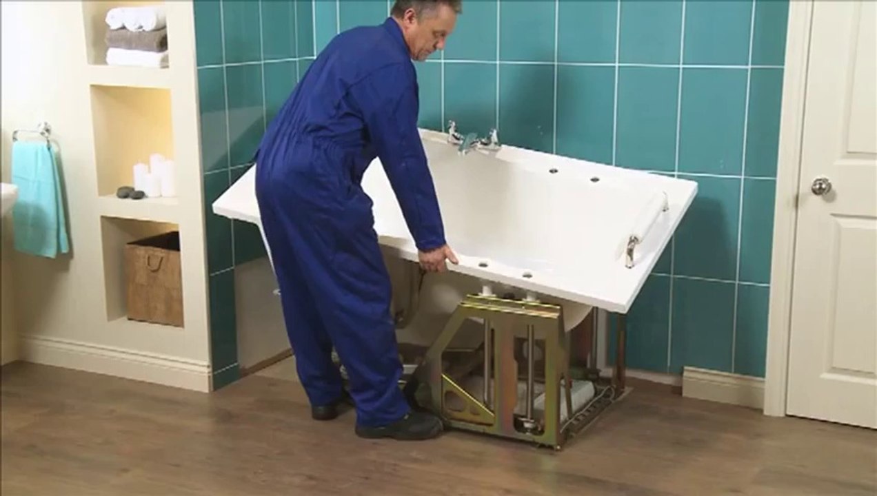 Walk in Bath by Nationwide Mobility (UK's leading bathing solution