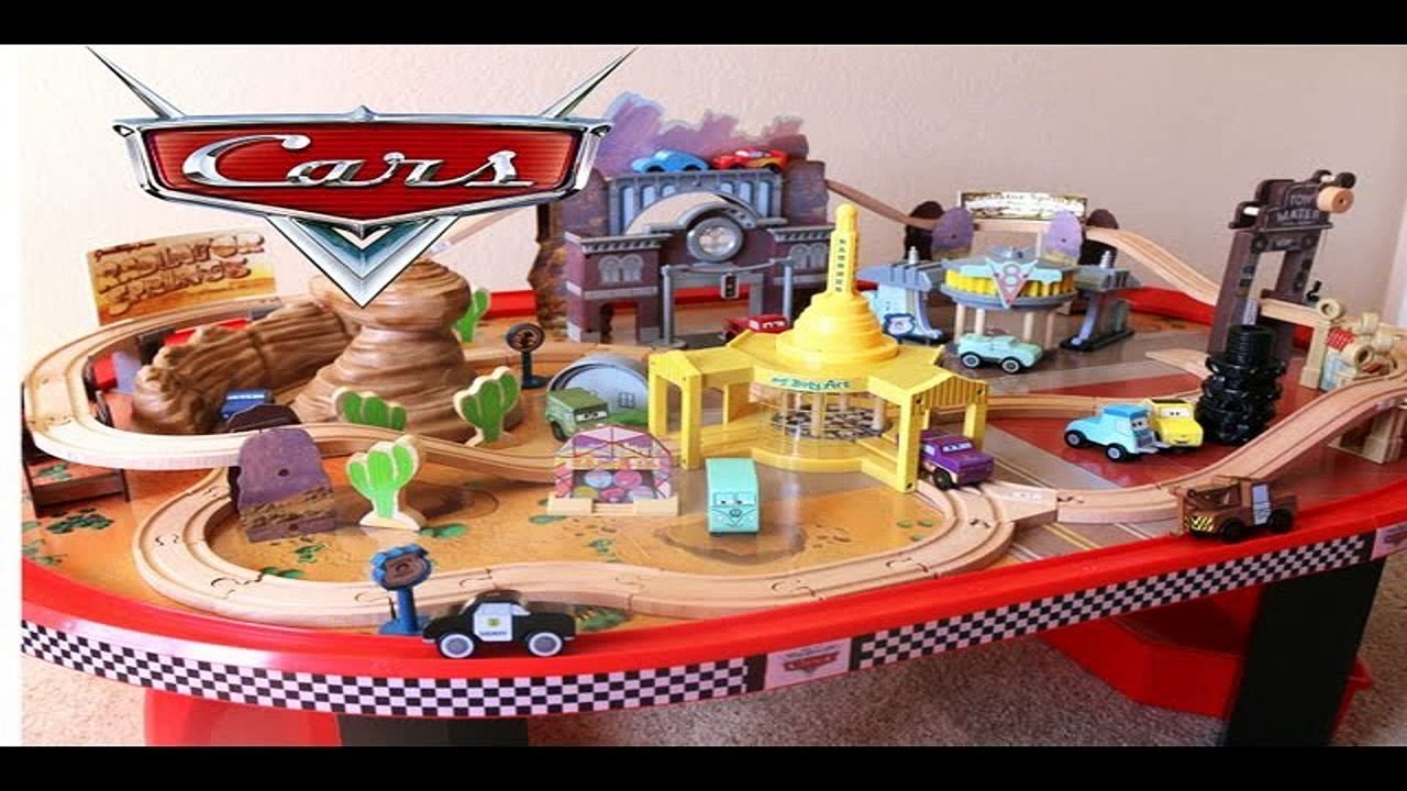 Cars 2 Play Doh Race Mats World Grand Prix Lightning McQueen Raoul