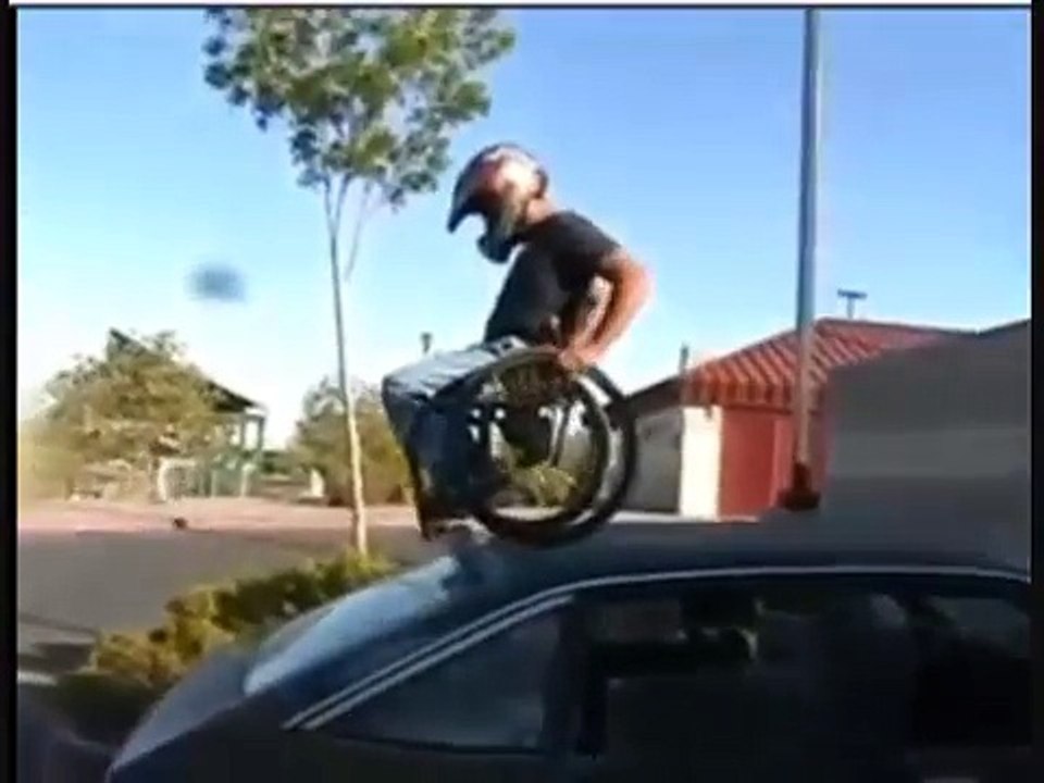 Aaron Fotheringham Saltos en silla de ruedas y el primer backflip del