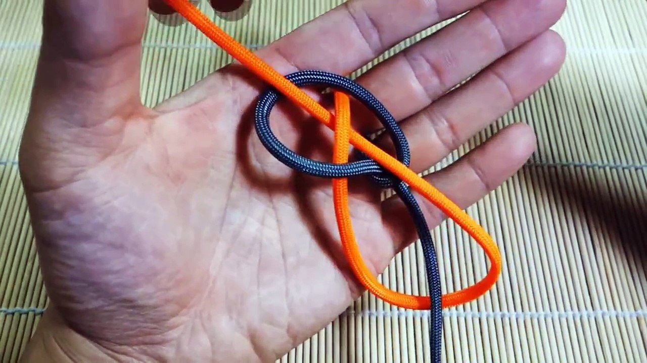 Paracord Lanyard Knot / Two Strand Diamond Knot Tutorial EASY METHOD