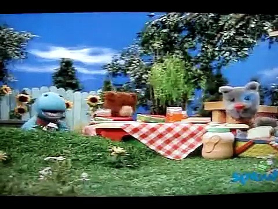 Caillou Puppets Start Something New video Dailymotion