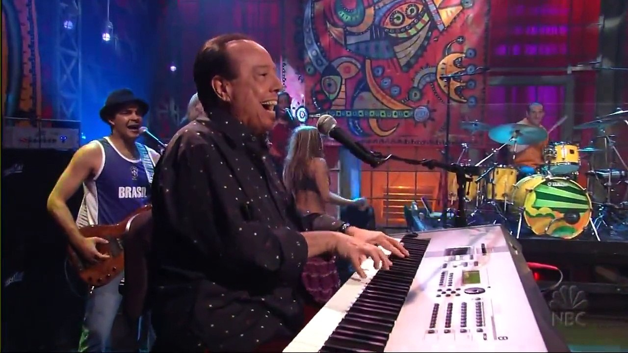 Sergio Mendes ft The Black Eyed Peas Mais que nada video Dailymotion