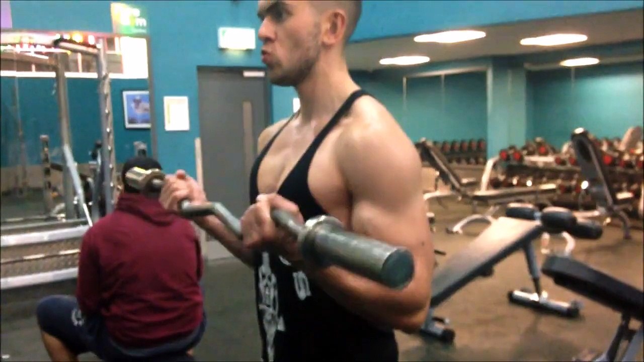 Teenage Bodybuilding Back, Traps and Biceps Workout Motivation Pull