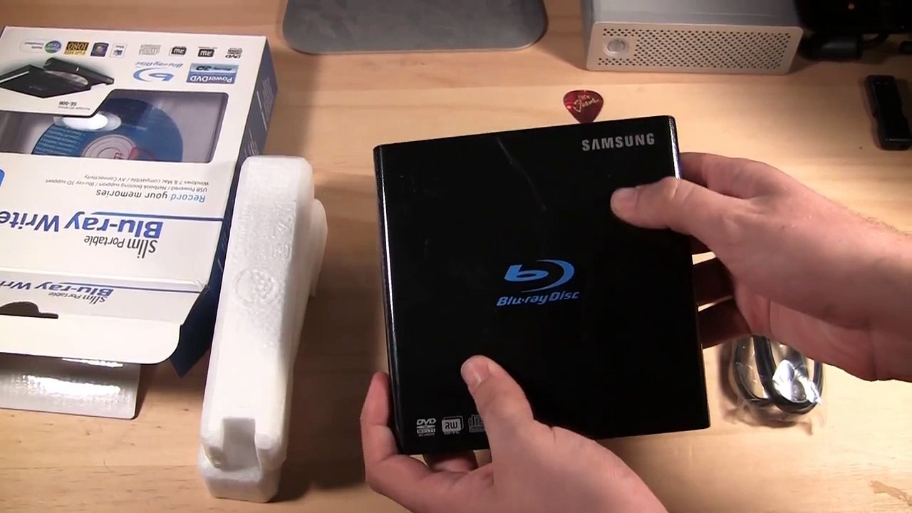 Unboxing Samsung SE506 Slim Portable Bluray Writer + AV Connectivity note video Dailymotion