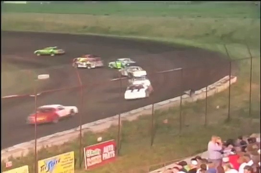 Racing Car Crash dirt track wreck street stock race car crash gallatin speedway FREMA VIDEOS