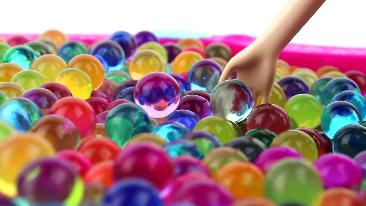 ORBEEZ Pool Party and Shopkins Challenge! Disney Princess Elsa Anna