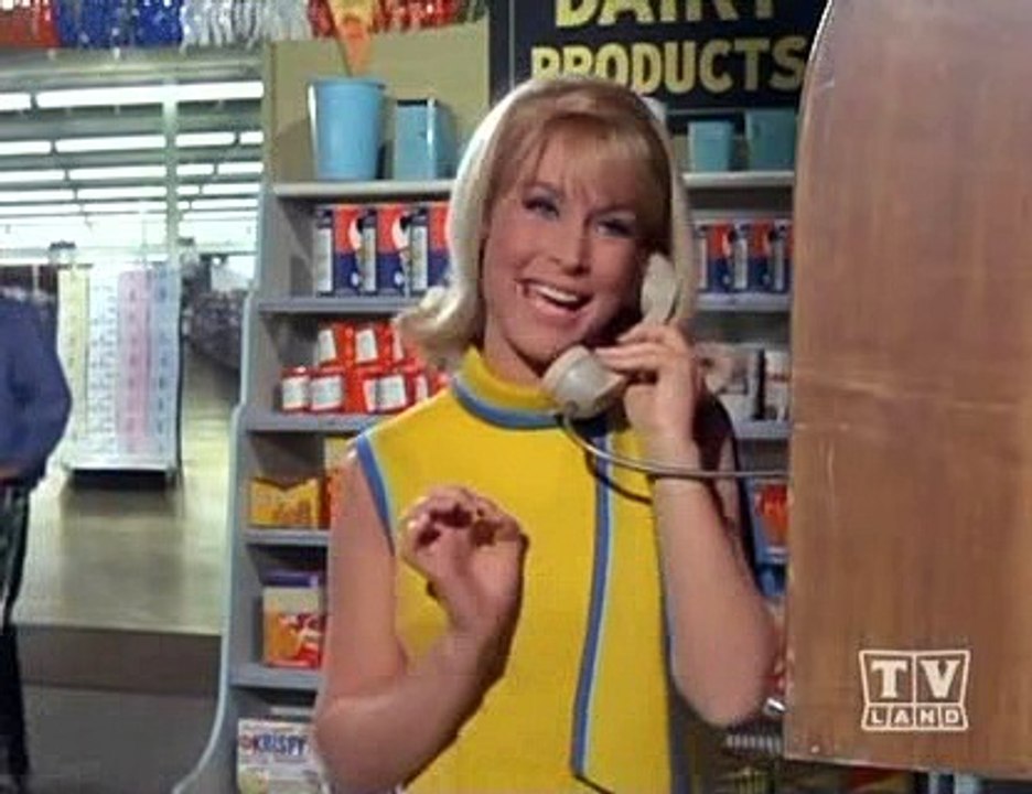 I Dream of Jeannie 2x24 The Incredible Shrinking Master