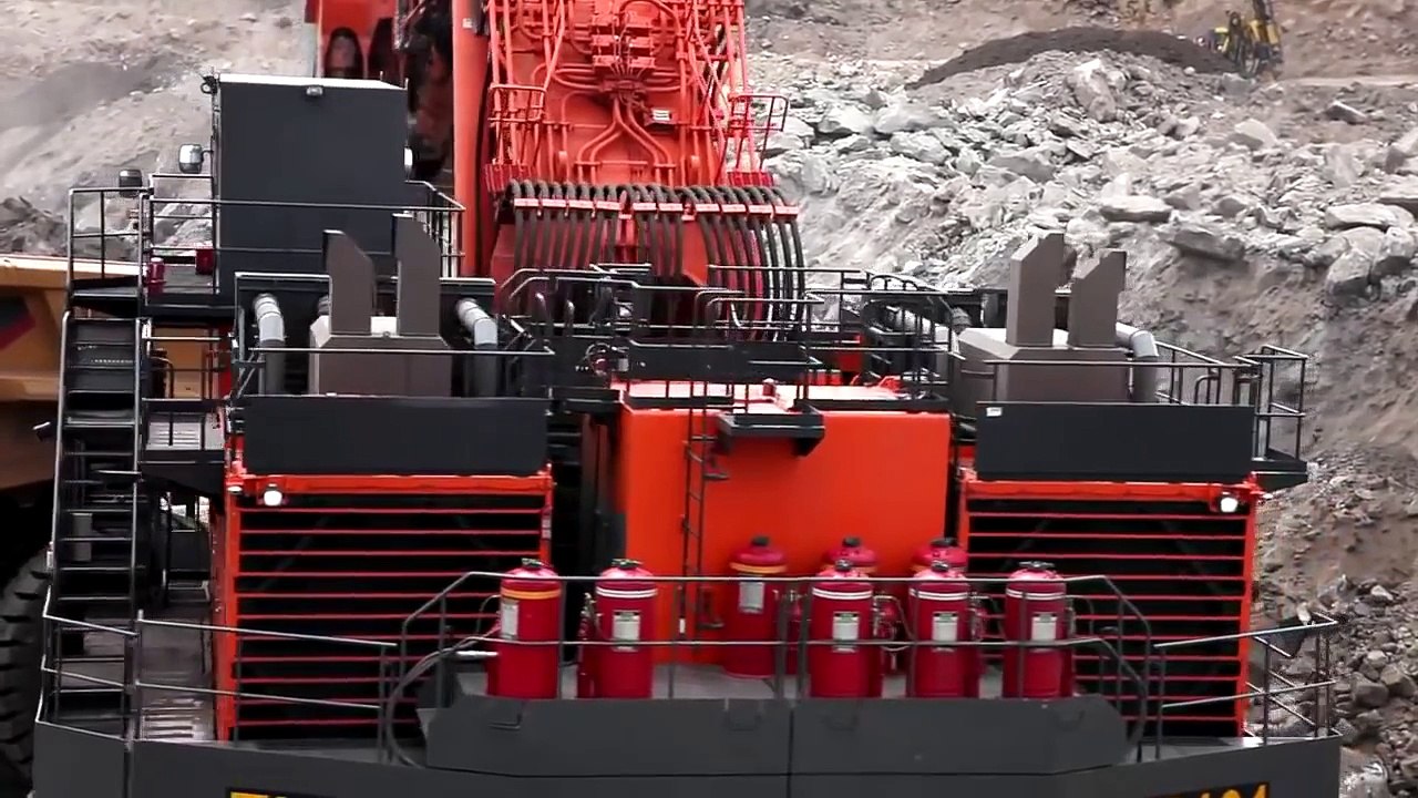 The Largest Hydraulic Excavator in The World Dailymotion Video