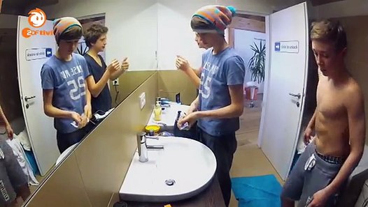 Die JungsWG im Schnee; Tag 4 Dailymotion Video