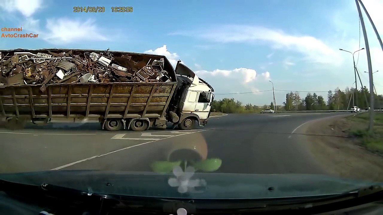 Truck Crash Compilation August 2014 part 2 video Dailymotion
