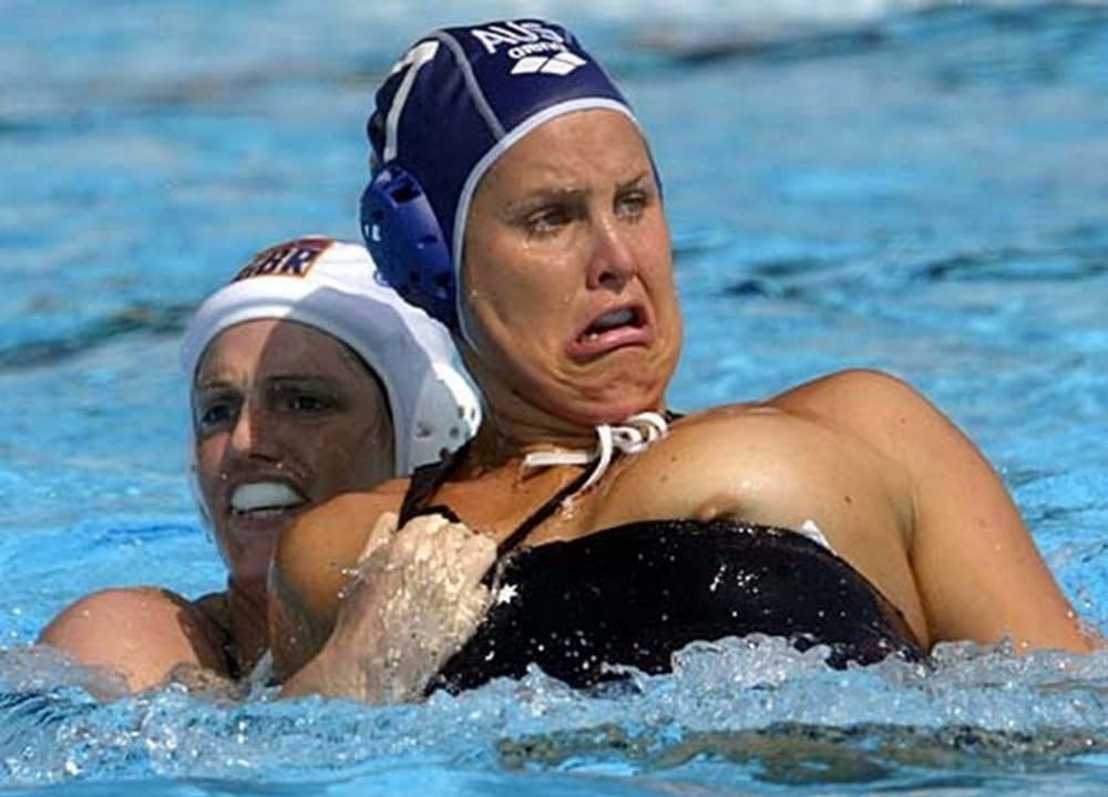 Women's Water Polo Dirty Plays Underwater Видео Dailymotion
