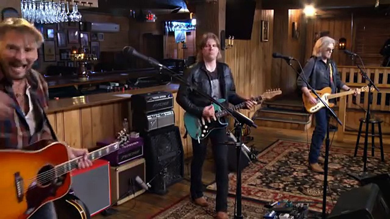 Live From Daryls House Im Alright video Dailymotion