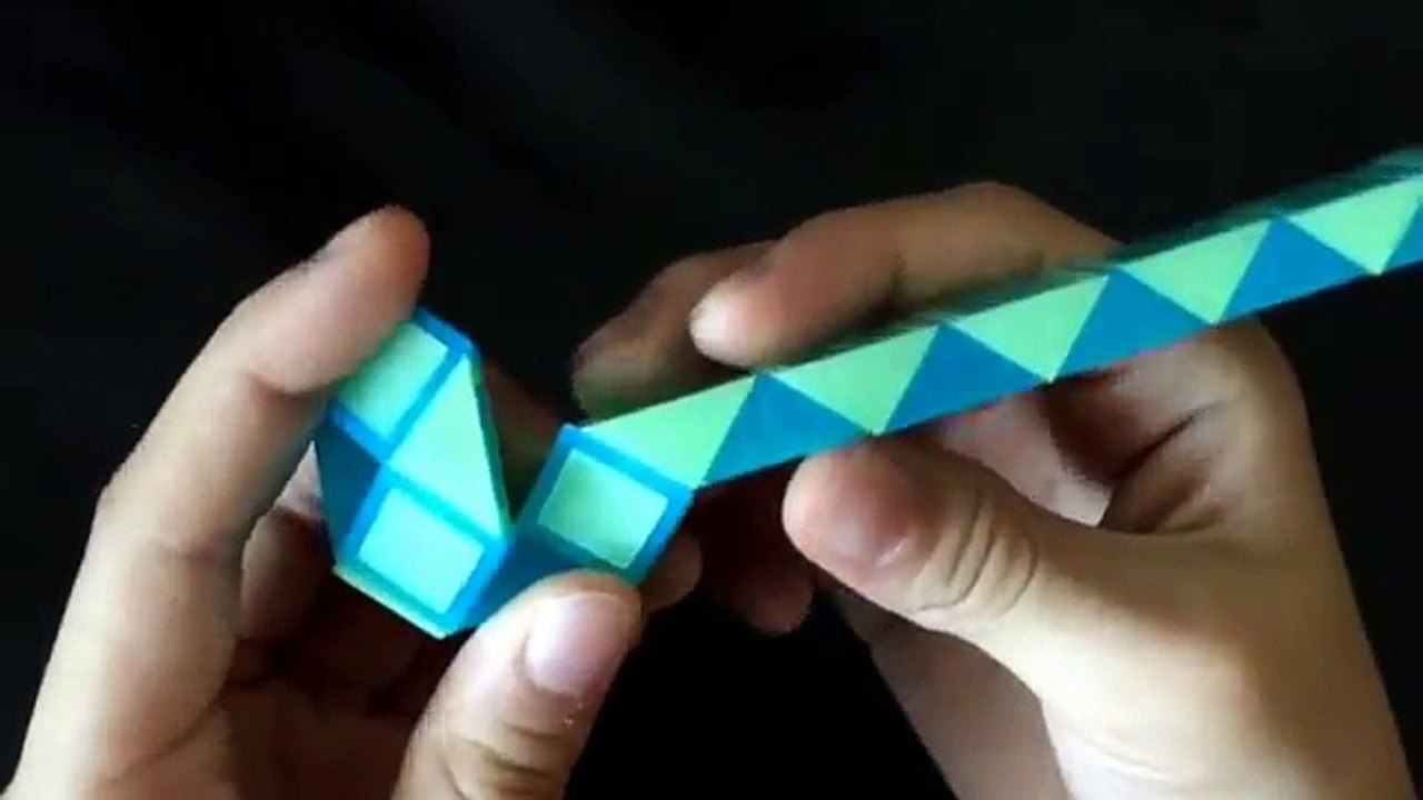 Rubiks Twist Or Smiggle Snake Puzzle Tutorial How to Make a Ball Shape