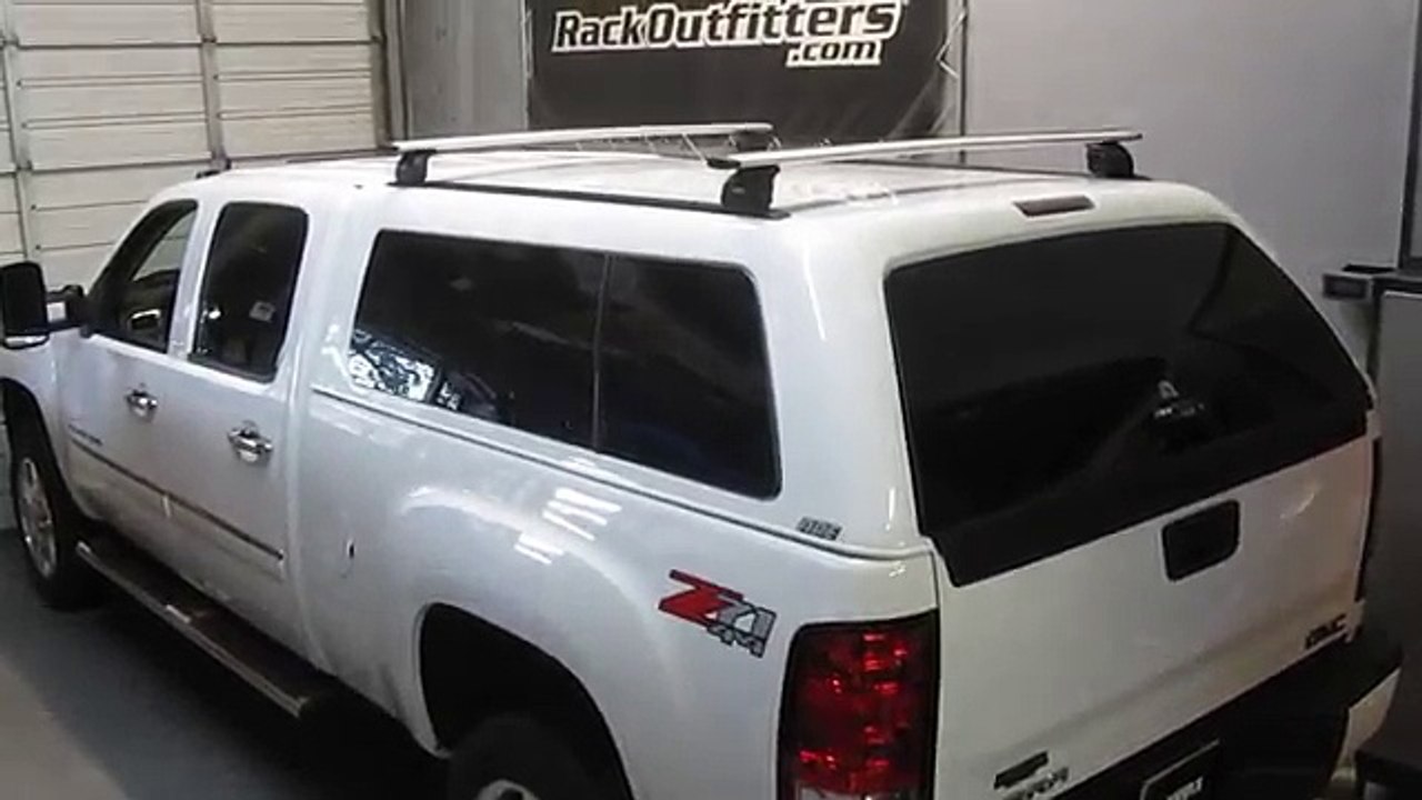 Thule Rapid Podium AeroBlade Roof Rack on Tracks for Fiberglass Truck