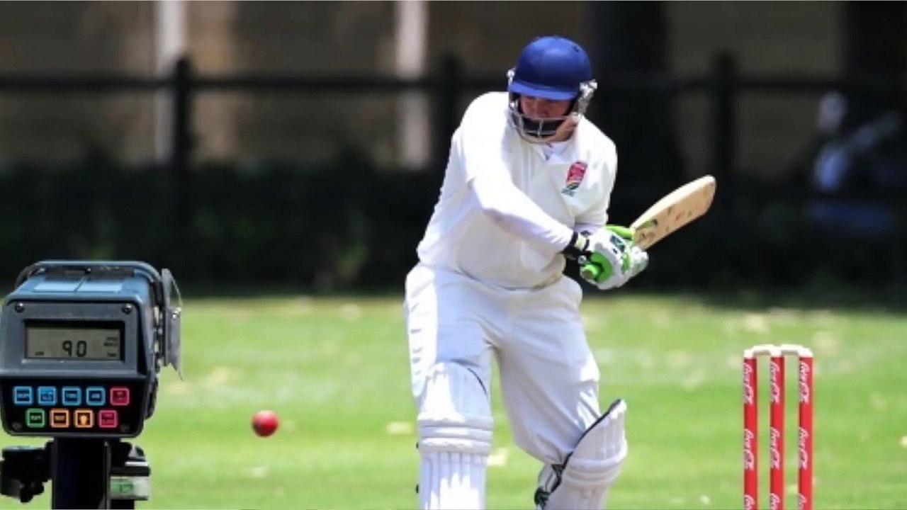 How Bowling Speed is Measured in Cricket Hawk Eye or RADAR video
