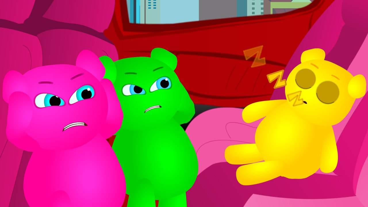 Cute baby gummy bear want to sleep finger family song nursery rhymes